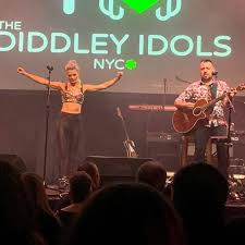 Live Music by the Diddley Idols